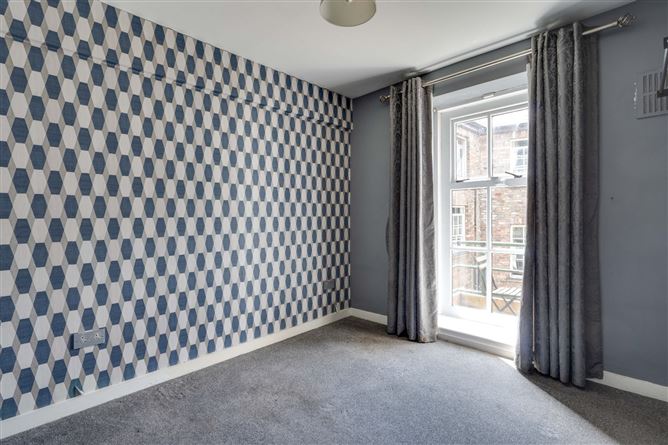 Apartment 6, 5/6 Temple Lane South, Temple Bar, Dublin 2