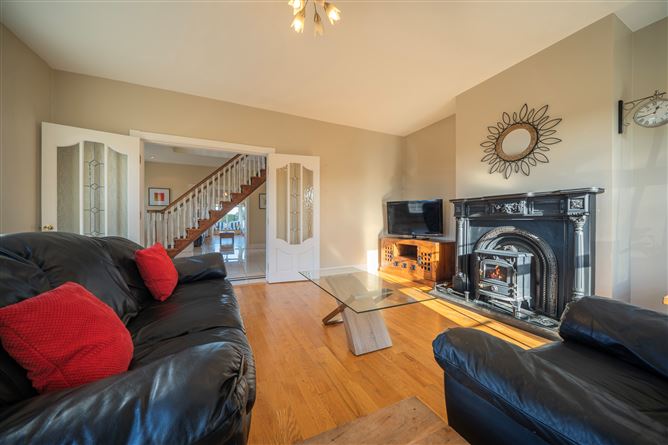 Wood View House, Ballydawley, Dunderrow, Kinsale, Cork