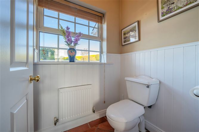 Wood View House, Ballydawley, Dunderrow, Kinsale, Cork
