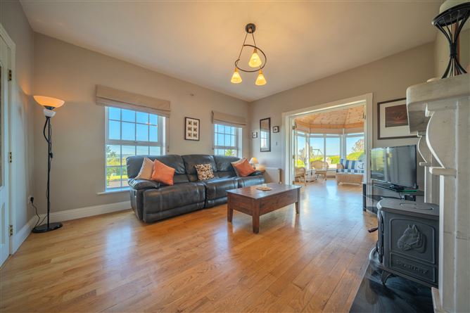 Wood View House, Ballydawley, Dunderrow, Kinsale, Cork