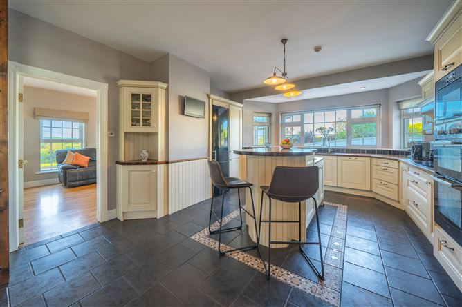 Wood View House, Ballydawley, Dunderrow, Kinsale, Cork