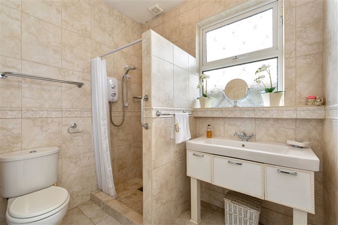 53 Avondale Road, Killiney, Co. Dublin