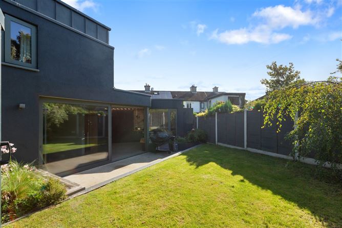 62 Eden Villas, Glasthule, Co. Dublin