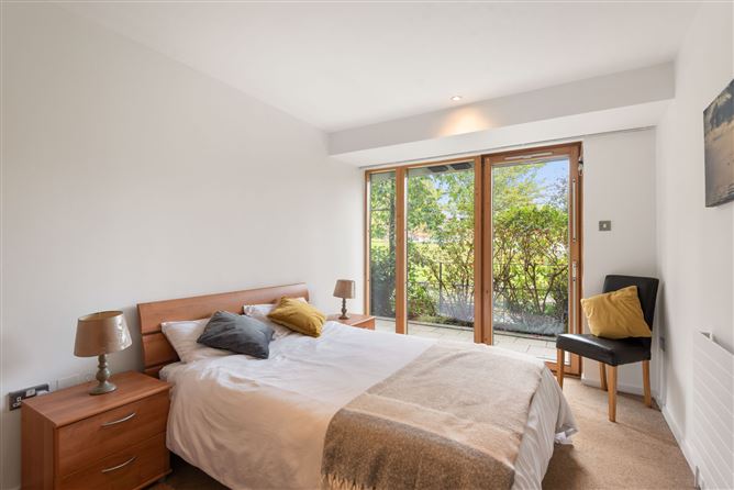 7 Ramleh Hall, Mount St. Annes, Milltown,   Dublin 6