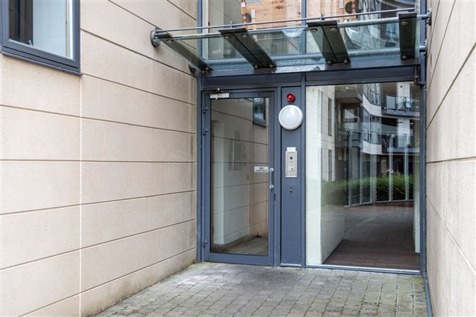 7 Ramleh Hall, Mount St. Annes, Milltown,   Dublin 6