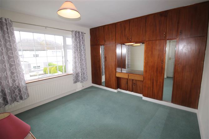 Saint Helier, 24 Sandymount Avenue, Glasheen, Cork, County Cork