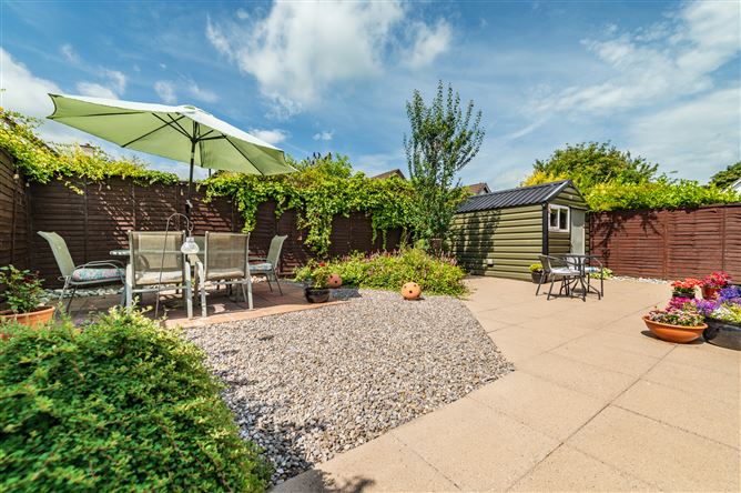 https://photos-a.propertyimages.ie/media/9/3/6/5013639/c5ffb5b4-a10a-4509-9828-a015f7e49003_l.jpg