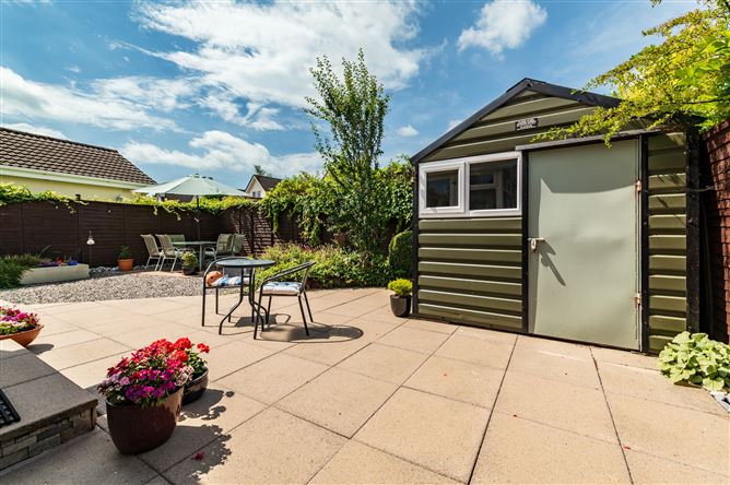 https://photos-a.propertyimages.ie/media/9/3/6/5013639/c5ffb5b4-a10a-4509-9828-a015f7e49003_l.jpg