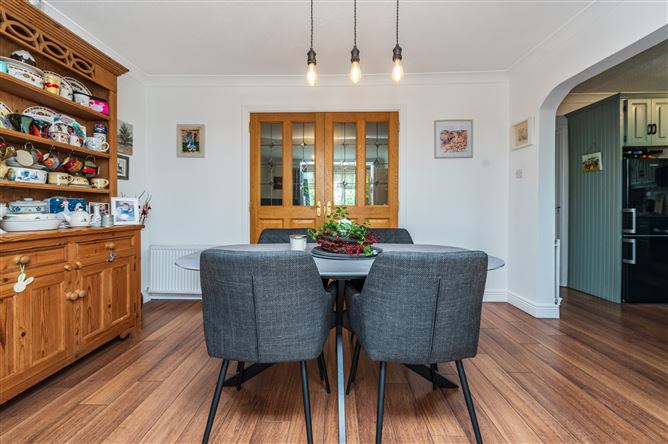 https://photos-a.propertyimages.ie/media/9/3/6/5013639/c5ffb5b4-a10a-4509-9828-a015f7e49003_l.jpg