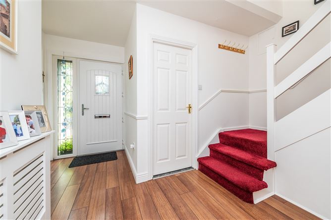 https://photos-a.propertyimages.ie/media/9/3/6/5013639/c5ffb5b4-a10a-4509-9828-a015f7e49003_l.jpg