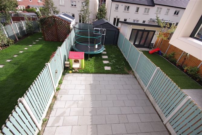 13 Shackleton Glen, Lucan, Dublin