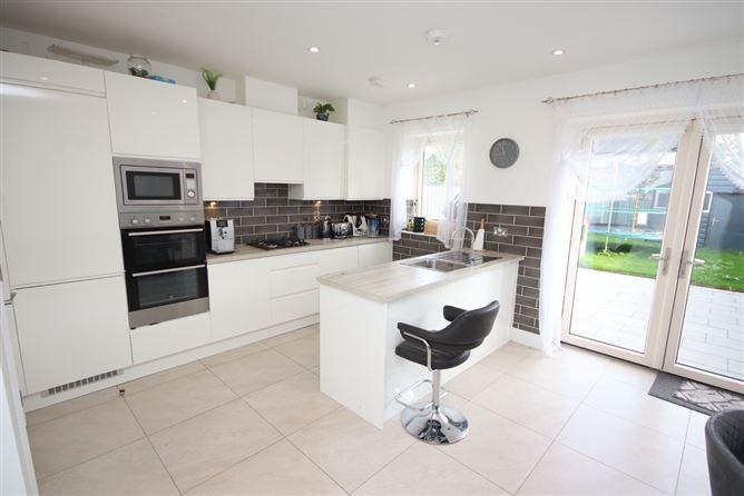 13 Shackleton Glen, Lucan, Dublin