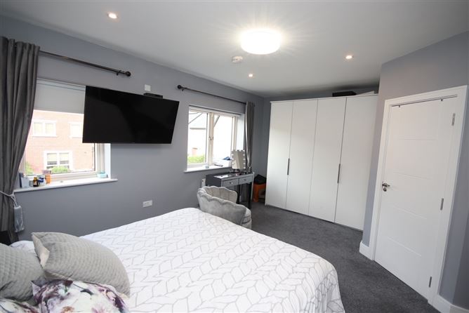 13 Shackleton Glen, Lucan, Dublin