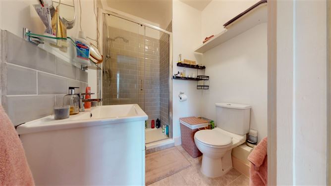 107 East Courtyard, Tullyvale, Cabinteely, Dublin 18