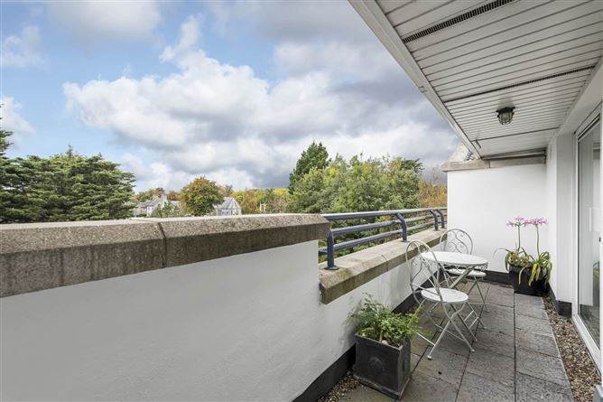 111 Belfield Park, Stillorgan Road, Blackrock, County Dublin