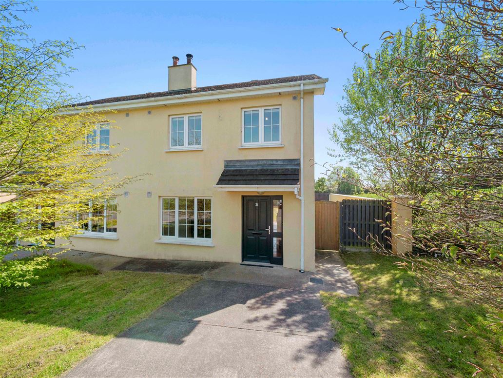 21 Maple Drive, Castlehyde Park, New Ross, Wexford