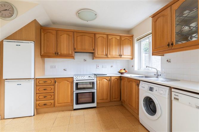 28 Grange Crescent, Dun Laoghaire, County Dublin