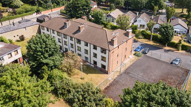 Photo 13 of 14 — 24 Killiney Court, Seafield Road, Killiney, Co. Dublin