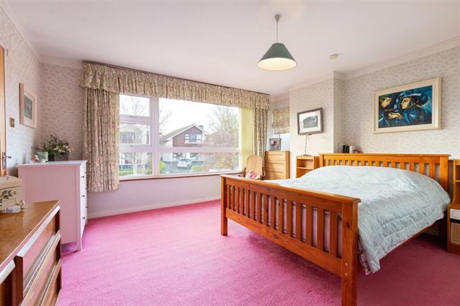8 Hainault Grove, Foxrock, Dublin