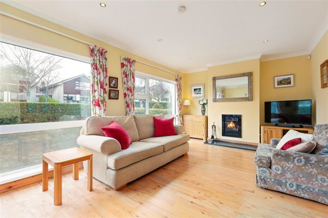 8 Hainault Grove, Foxrock, Dublin