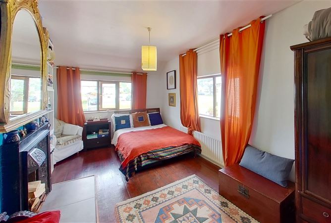 17 Assumpta Park, Shankill, Dublin 18