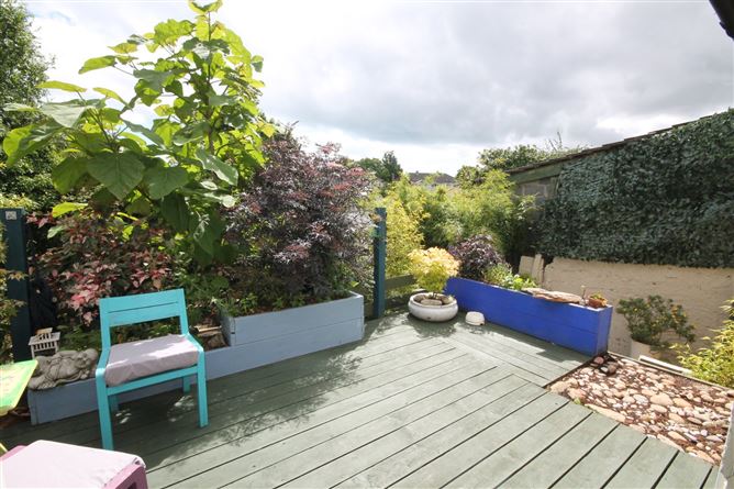 17 Assumpta Park, Shankill, Dublin 18