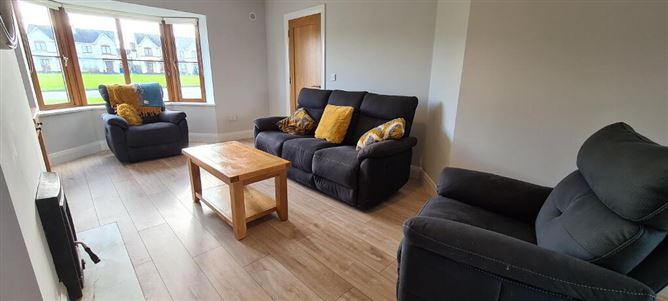 19 Meadow Brook, Tulsk, Roscommon