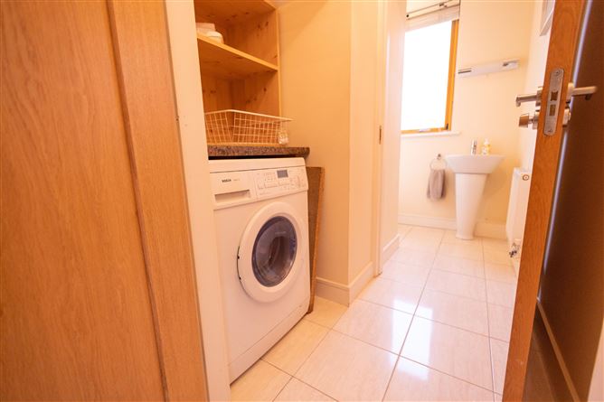 5 Chapelwood Drive, Hollystown, Dublin