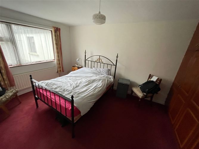 14 Cloonarkin Drive, Oranmore, Galway