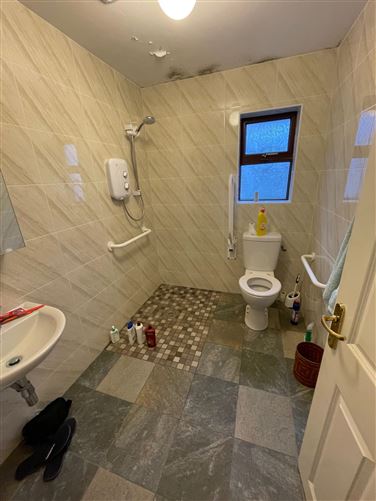 14 Cloonarkin Drive, Oranmore, Galway