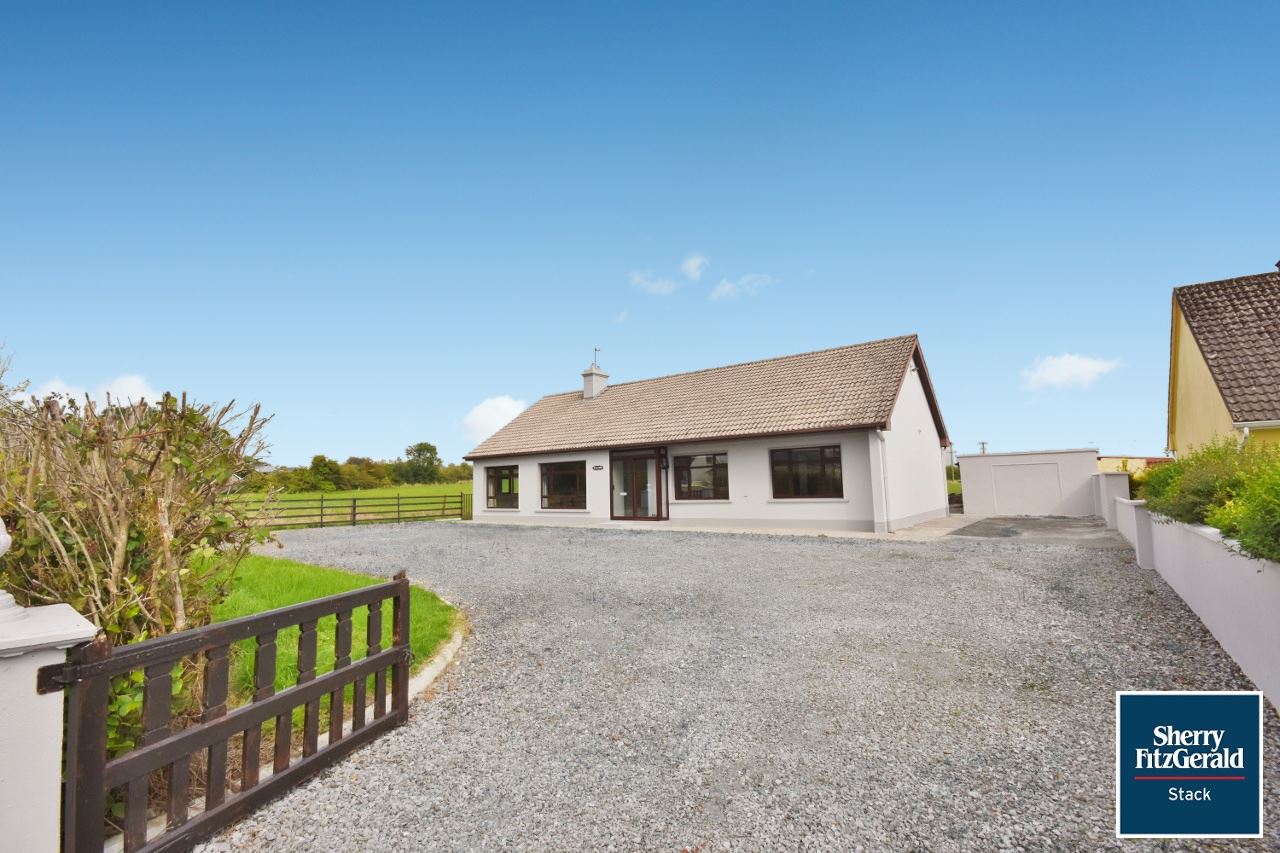 Clareville, Knockanure Road, Moyvane, Co. Kerry