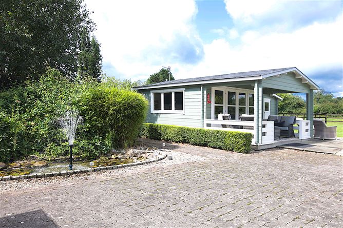 https://photos-a.propertyimages.ie/media/9/3/8/4998839/ca8144e1-3b2a-480e-bab9-e9af036ce3ea_l.jpg