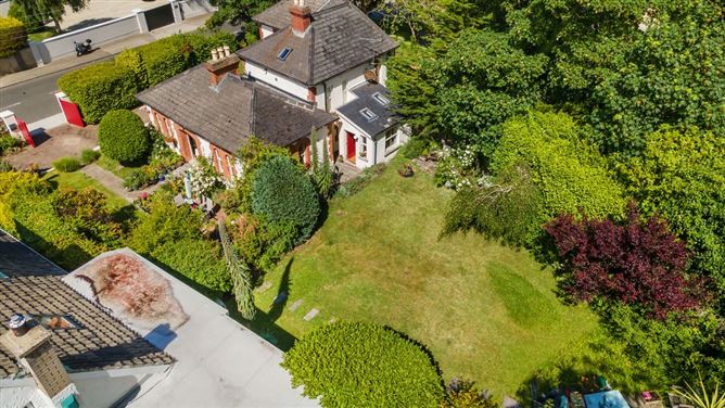 Photo 31 of 39 — The Old Lodge, Thormanby Road, Howth,   County Dublin