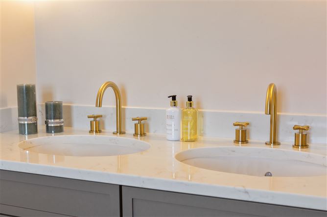 2 Greythorn Manor, Glenageary, Co. Dublin