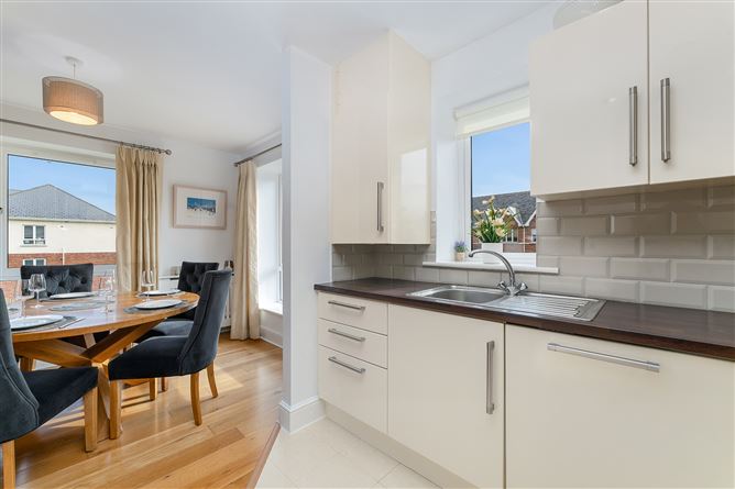 104 Ballintyre Meadows, Ballinteer,   Dublin 16