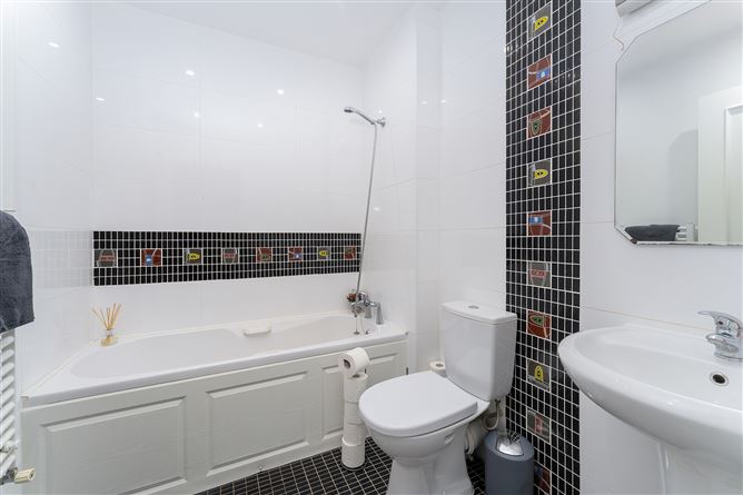 104 Ballintyre Meadows, Ballinteer,   Dublin 16