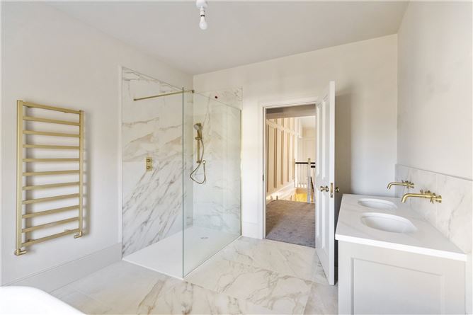 https://photos-a.propertyimages.ie/media/9/3/9/4908939/a48109cc-3ecd-4e2b-9d41-8b10a4978ea6_l.jpg