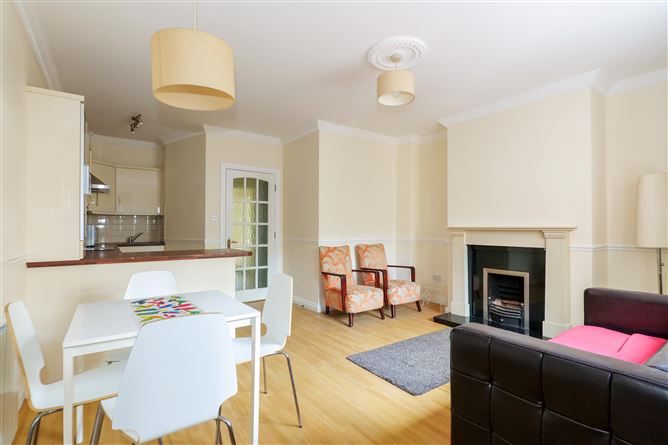 18 Glenmore, College Road, Galway