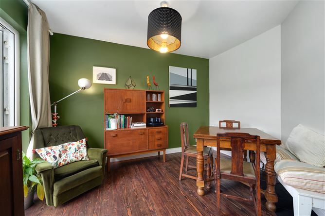 544 Collins Avenue West, Whitehall, Dublin 9