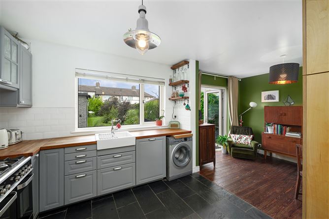 544 Collins Avenue West, Whitehall, Dublin 9