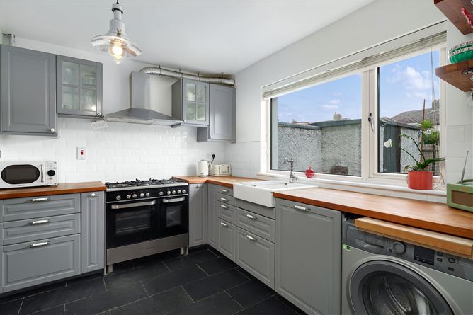 544 Collins Avenue West, Whitehall, Dublin 9