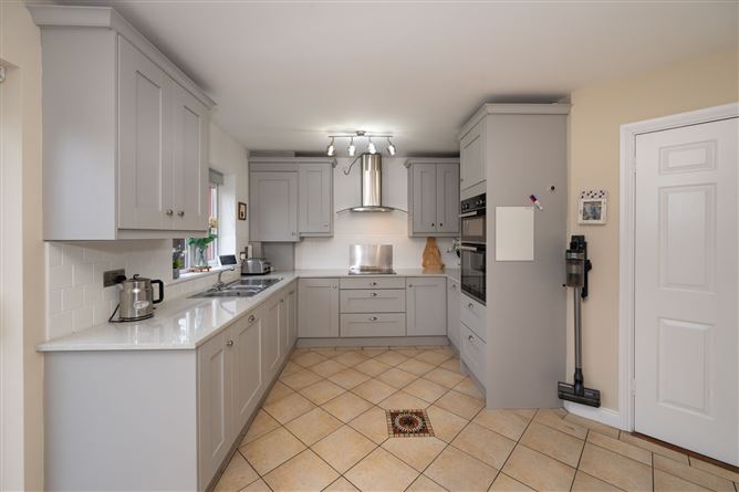 8 The View, Priory Court, Watergrasshill, Cork