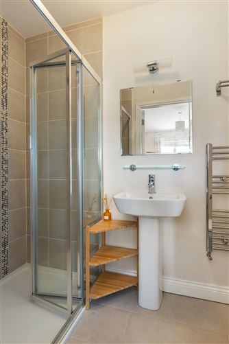 Photo 10 of 29 — 9 Broadfield Lawns, Rathcoole, Dublin