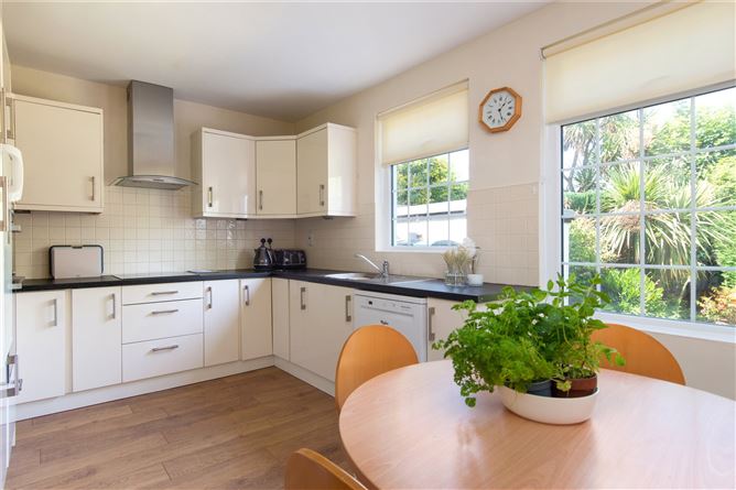 13 Hermitage View, Rathfarnham, Dublin 16