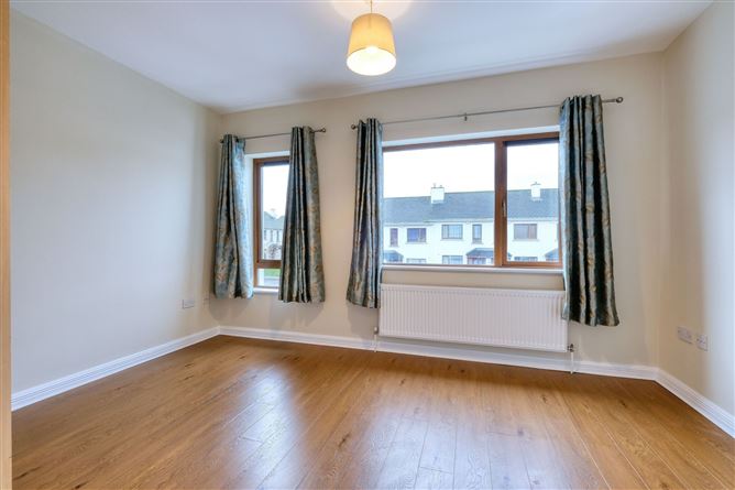 20 Oaklands Court, Ballinalee Road, Longford