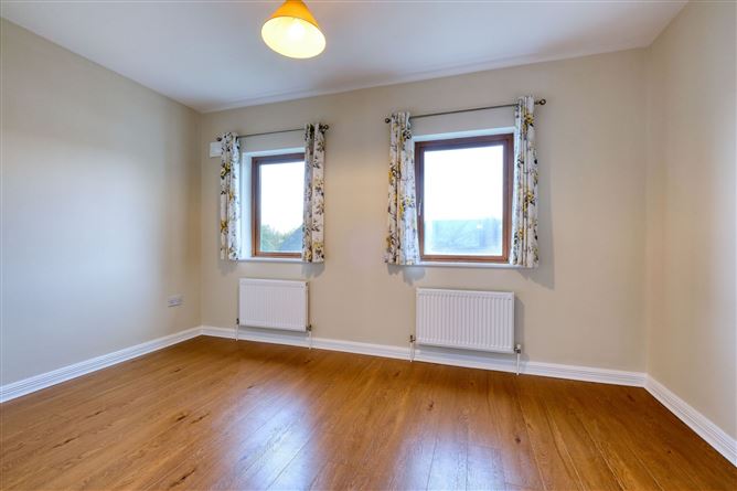 20 Oaklands Court, Ballinalee Road, Longford