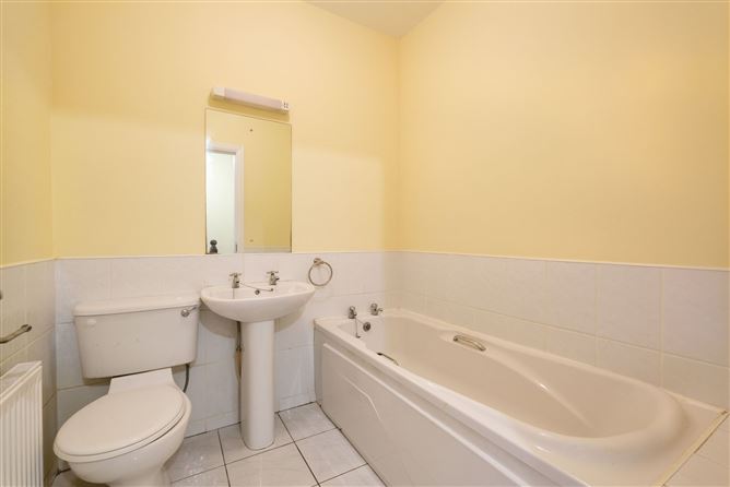 20 Oaklands Court, Ballinalee Road, Longford