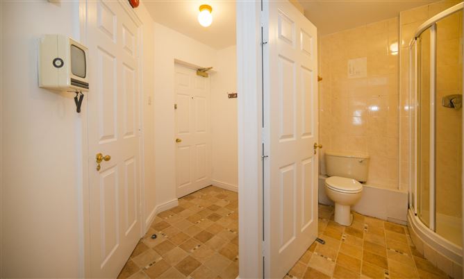 Apartment 3 Deans Court, Christchurch Square, Back Lane, Christchurch, Dublin