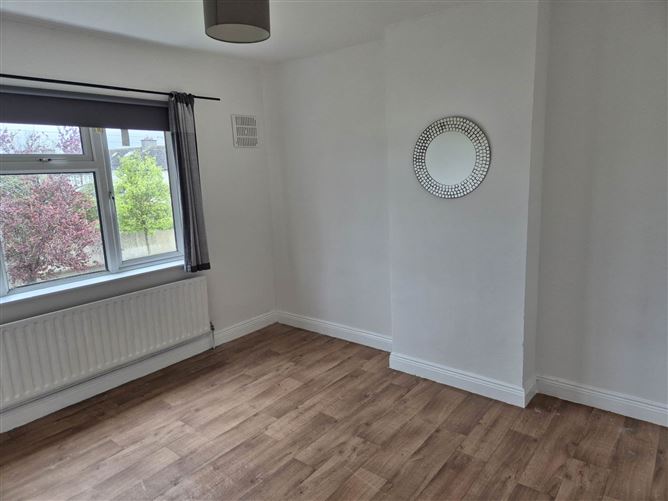 37 Kinvara Drive, Navan Road, Dublin 7