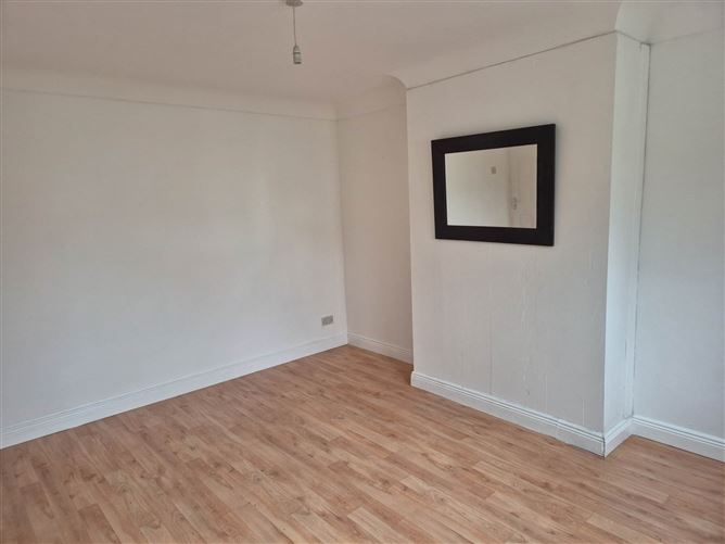 37 Kinvara Drive, Navan Road, Dublin 7